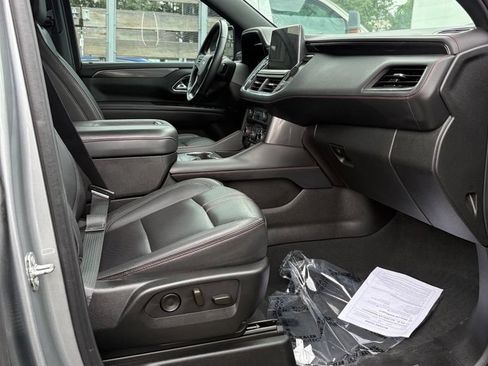 Used 2024 Chevrolet Suburban RST w/ Luxury Package AWD/4WD image 24