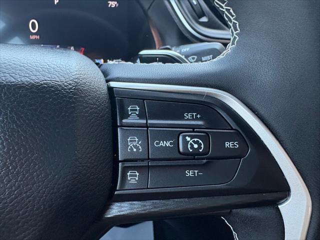 Certified 2023 Jeep Grand Cherokee Laredo X AWD/4WD image 18