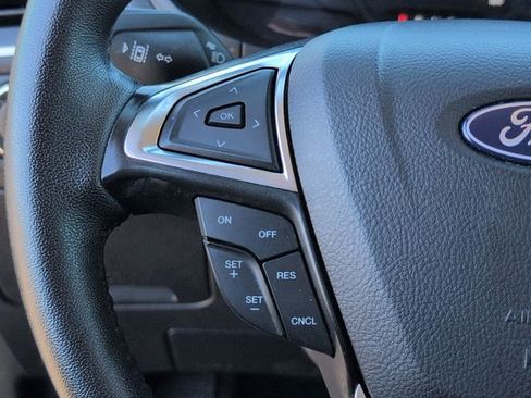 Used 2024 Ford Edge SEL image 27