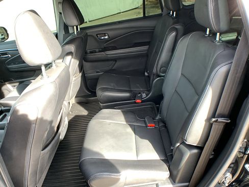 Used 2021 Honda Pilot Touring image 23