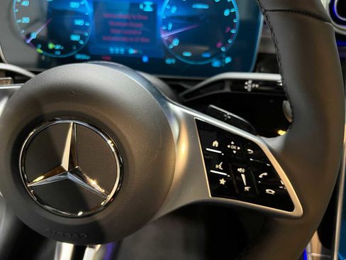 Used 2025 Mercedes-Benz C 300 4MATIC Sedan image 24