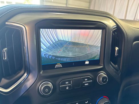Used 2021 Chevrolet Silverado 1500 LT AWD/4WD image 28
