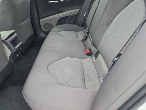 Used 2022 Toyota Camry LE FWD image 17