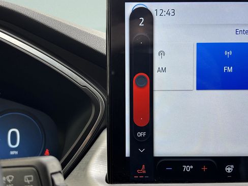 Used 2024 Ford Escape Platinum image 29