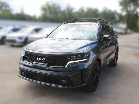 Used 2023 Kia Sorento SX FWD image 17