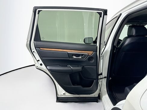 Used 2018 Honda CR-V Touring image 27
