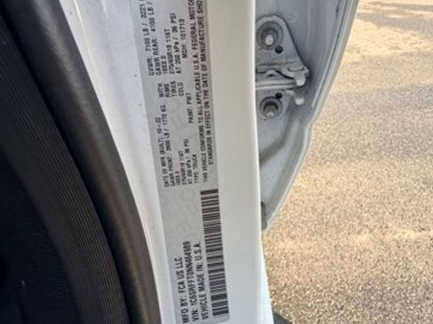 Certified 2022 RAM 1500 Big Horn image 16