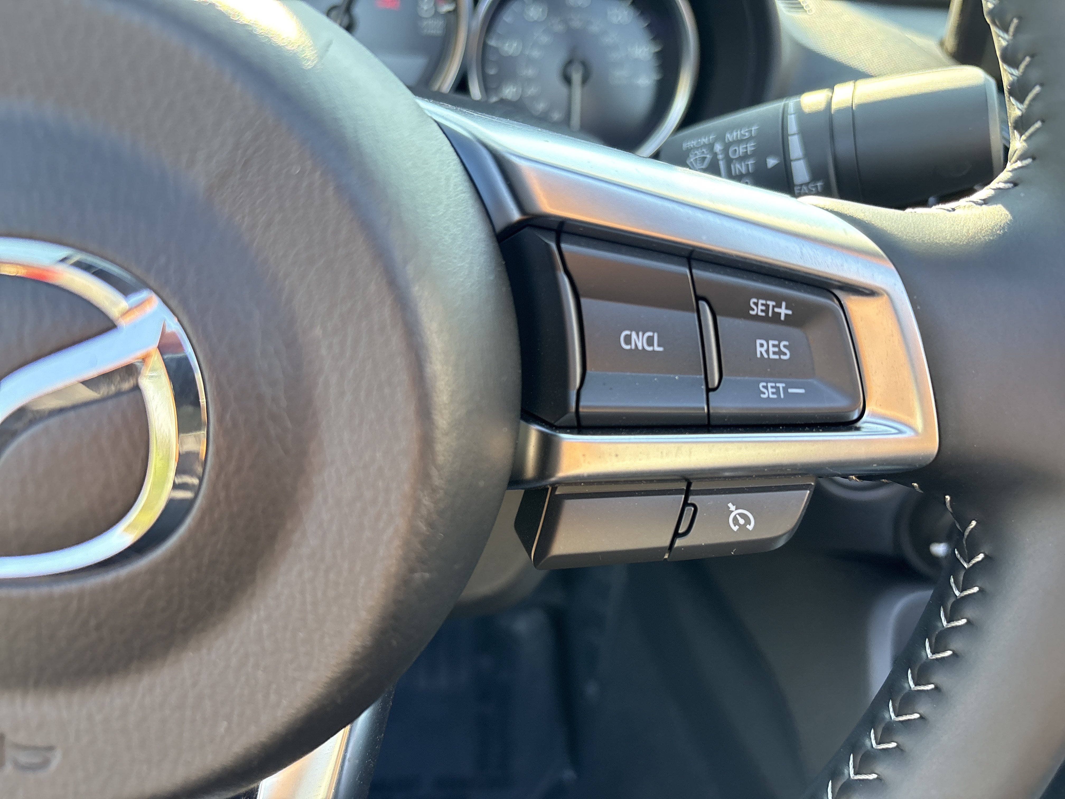 Used 2026 MAZDA MX-5 Miata Sport w/ Interior Package RWD image 23