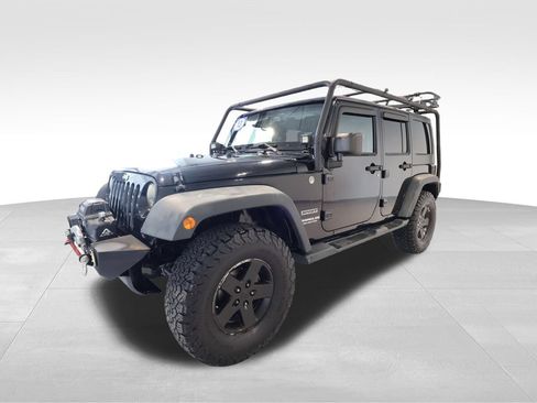 Used 2013 Jeep Wrangler Unlimited Sport AWD/4WD image 6