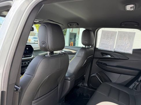Used 2024 Chevrolet TrailBlazer ACTIV w/ Convenience Package AWD/4WD image 17