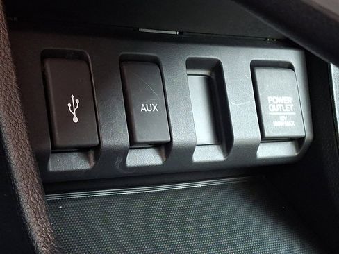 Used 2017 Honda HR-V LX image 22