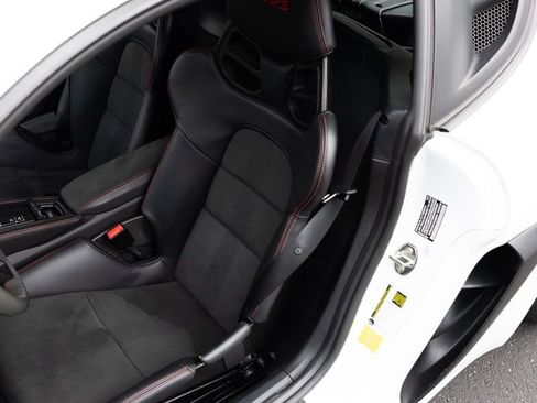 Used 2023 Porsche 718 Cayman GT4 RS image 14