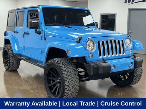 Used 2018 Jeep Wrangler Unlimited Sahara w/ Connectivity Group image 3