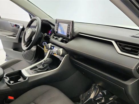 Used 2019 Toyota RAV4 LE w/ All Weather Liner Package image 35