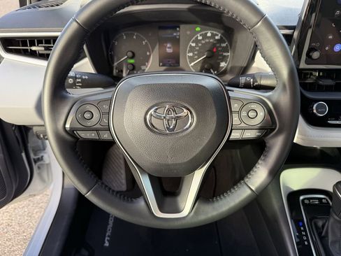 Used 2024 Toyota Corolla SE image 18