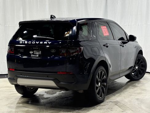 Used 2020 Land Rover Discovery Sport SE image 6