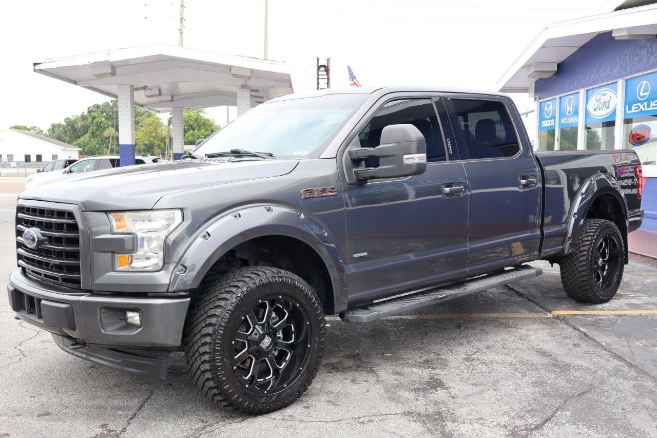 Used 2017 Ford F150 XLT w/ Equipment Group 302A Luxury AWD/4WD image 11