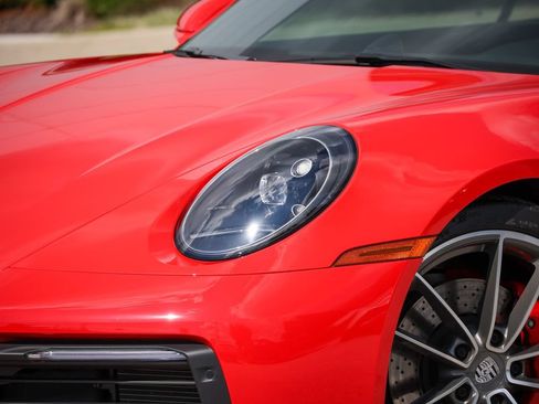 Certified 2024 Porsche 911 Cabriolet image 31