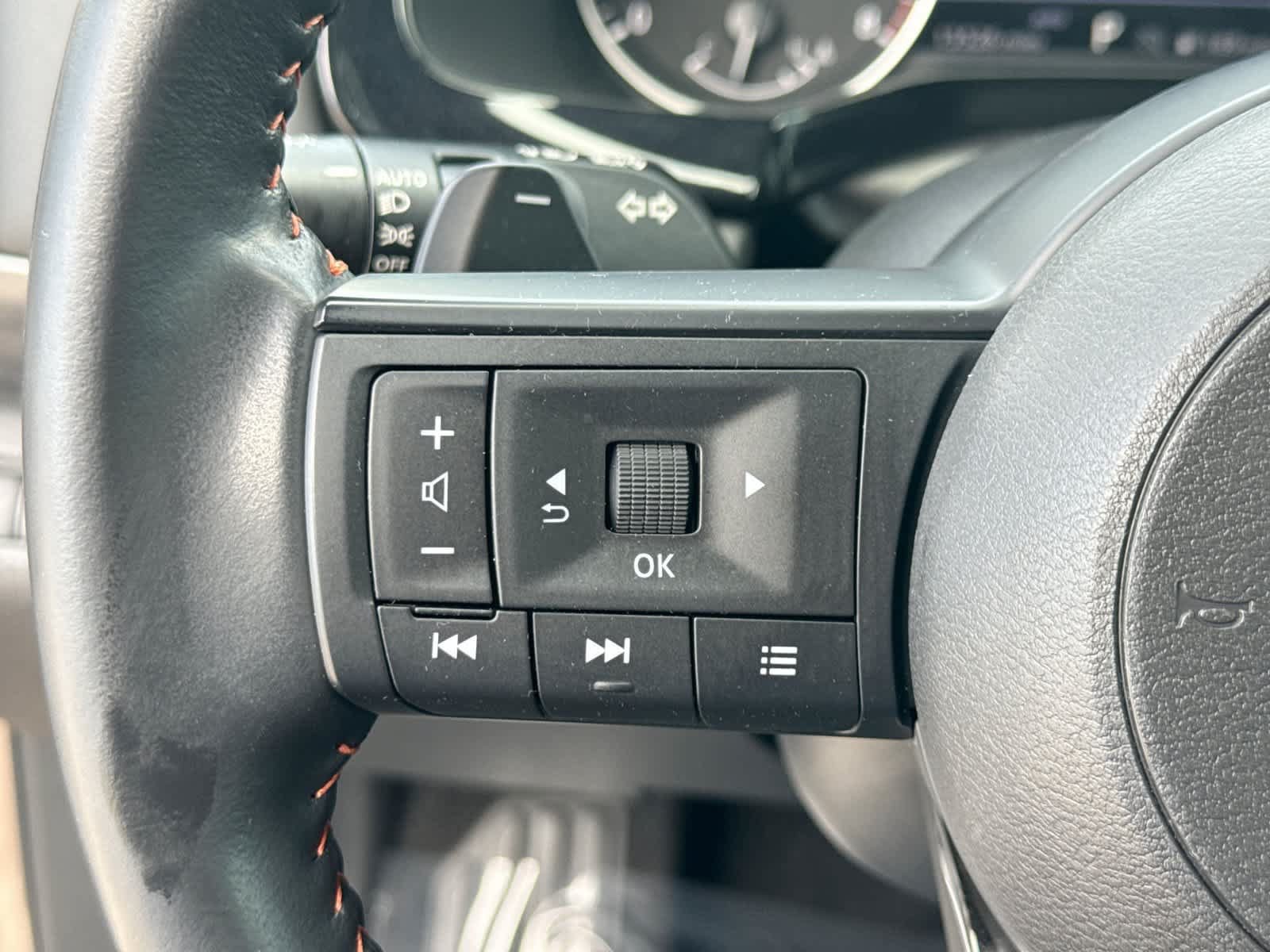 Used 2025 Nissan Pathfinder Rock Creek AWD/4WD image 29