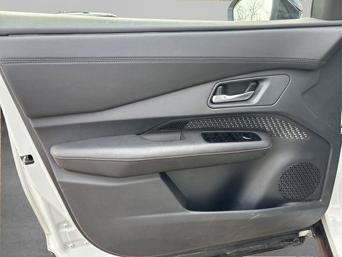 Used 2023 Nissan Ariya VENTURE+ image 20