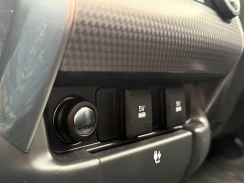 Used 2019 Land Rover Range Rover Sport Supercharged AWD/4WD image 33