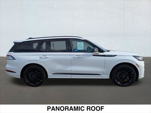 Used 2025 Lincoln Aviator Reserve w/ Equipment Group 201A AWD/4WD image 6
