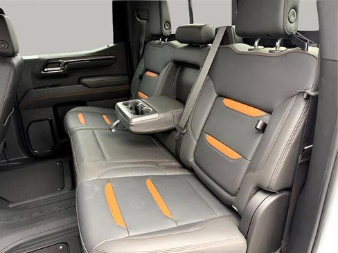 Used 2022 GMC Sierra 1500 AT4 w/ AT4 Preferred Package image 23
