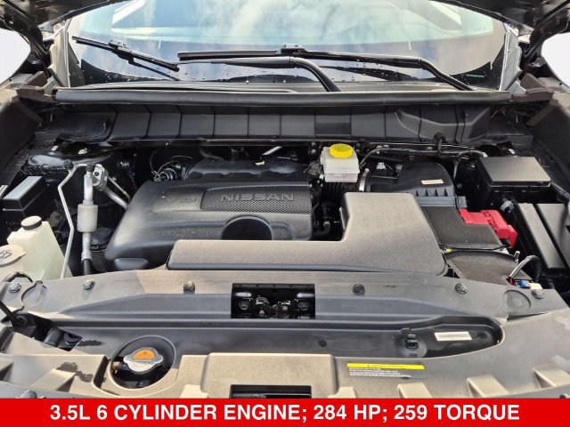 Used 2023 Nissan Pathfinder SL AWD/4WD image 39