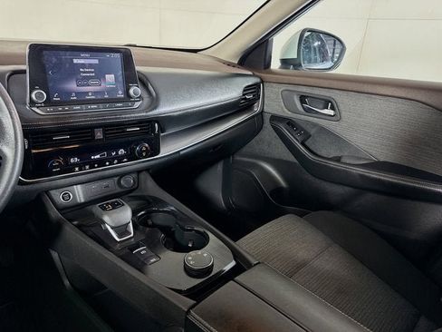 Used 2021 Nissan Rogue SV AWD/4WD image 18