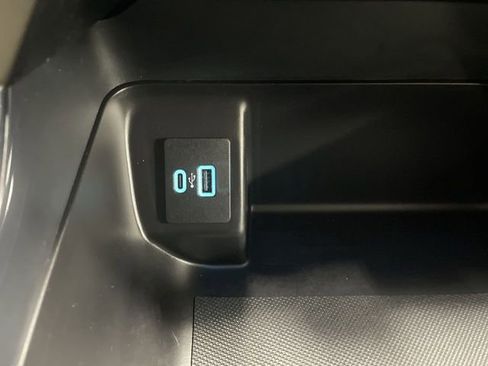 Used 2024 Ford F150 XLT w/ Mobile Office Package image 17