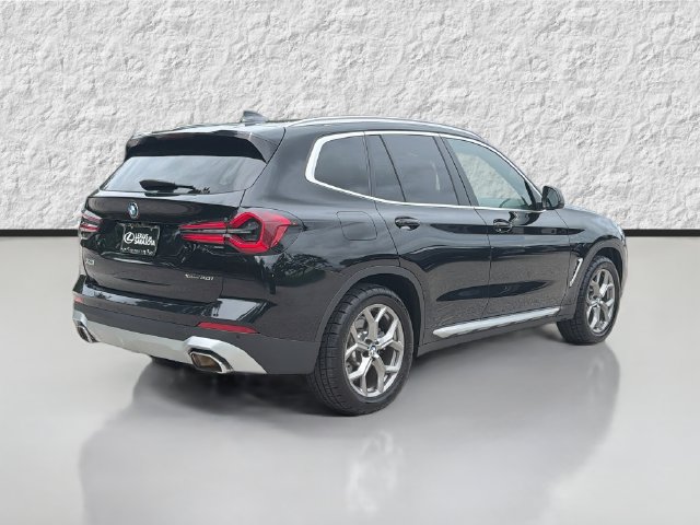Used 2024 BMW X3 xDrive30i AWD/4WD image 3
