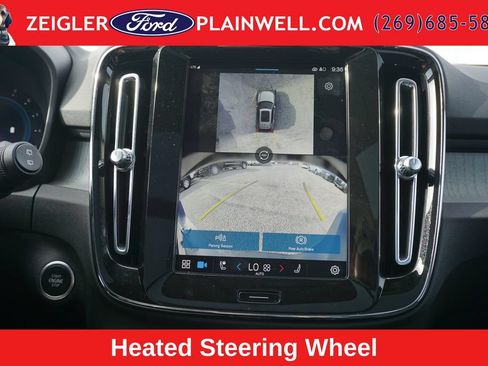 Used 2024 Volvo XC40 B5 Plus w/ Protection Package Premier AWD/4WD image 21