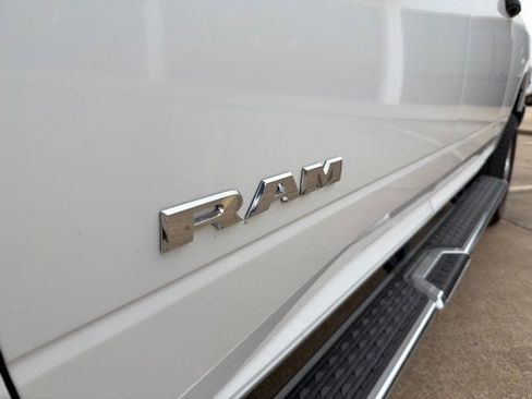 New 2026 RAM 2500 Big Horn AWD/4WD image 9