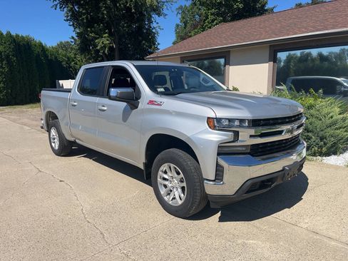 Used 2019 Chevrolet Silverado 1500 LT w/ All-Star Edition AWD/4WD image 1
