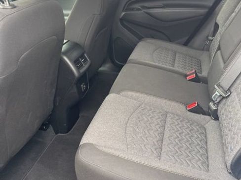 Used 2022 Chevrolet Equinox LT FWD image 8