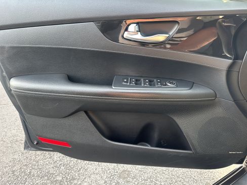 Used 2020 Kia Forte GT-Line w/ GT-Line Premium Package FWD image 19