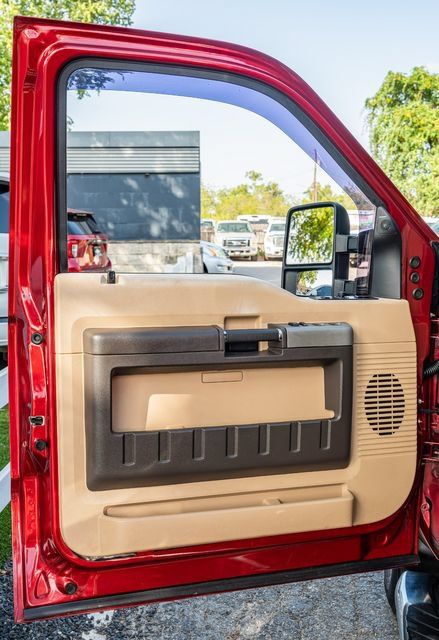 Used 2015 Ford F350 Lariat w/ Lariat Ultimate Package AWD/4WD image 17