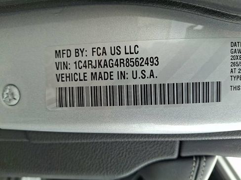 Certified 2024 Jeep Grand Cherokee L Altitude AWD/4WD image 27