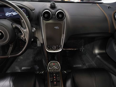 Used 2020 McLaren 600LT Spider RWD image 13
