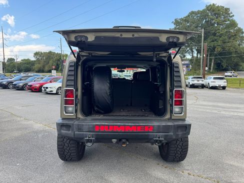 Used 2005 HUMMER H2 w/ Preferred Equipment Group image 33