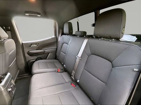 Used 2024 Chevrolet Colorado LT w/ LT Convenience Package image 16