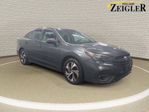 Used 2023 Subaru Legacy Premium AWD/4WD image 3
