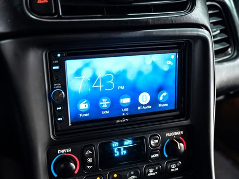 Used 2002 Chevrolet Corvette Z06 w/ Memory Pkg image 19