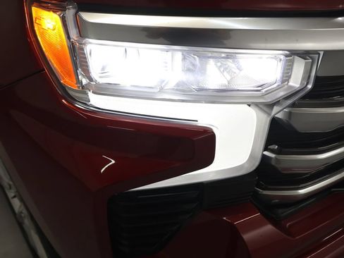 Used 2023 Chevrolet Silverado 1500 High Country w/ High Country Premium Package RWD image 29