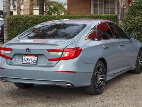 Used 2022 Honda Accord Touring image 9