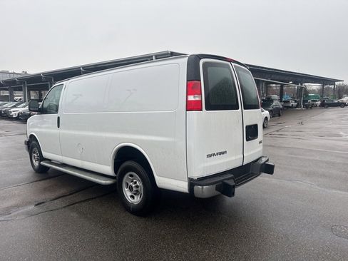 Used 2024 GMC Savana 2500 w/ Driver Convenience Package image 7