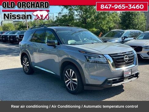 Used 2023 Nissan Pathfinder Platinum w/ Cargo Package AWD/4WD image 5