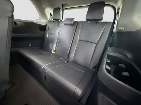 Used 2026 Toyota Grand Highlander FWD image 23