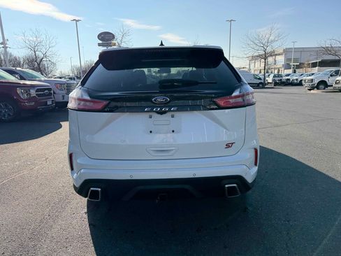 Certified 2024 Ford Edge ST w/ Equipment Group 401A image 6