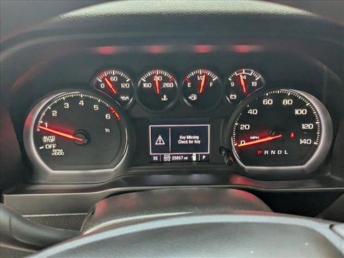 Used 2024 Chevrolet Silverado 1500 Custom image 18